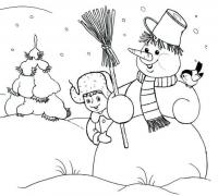 Снеговичок, мальчик прячется за снеговиком, птица сидит на снеговике, идет снег, елочка 
